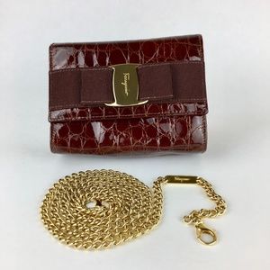 🛍 Salvatore Ferragamo croc elegant shoulder bag.